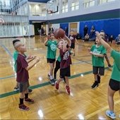 kids playing basketball